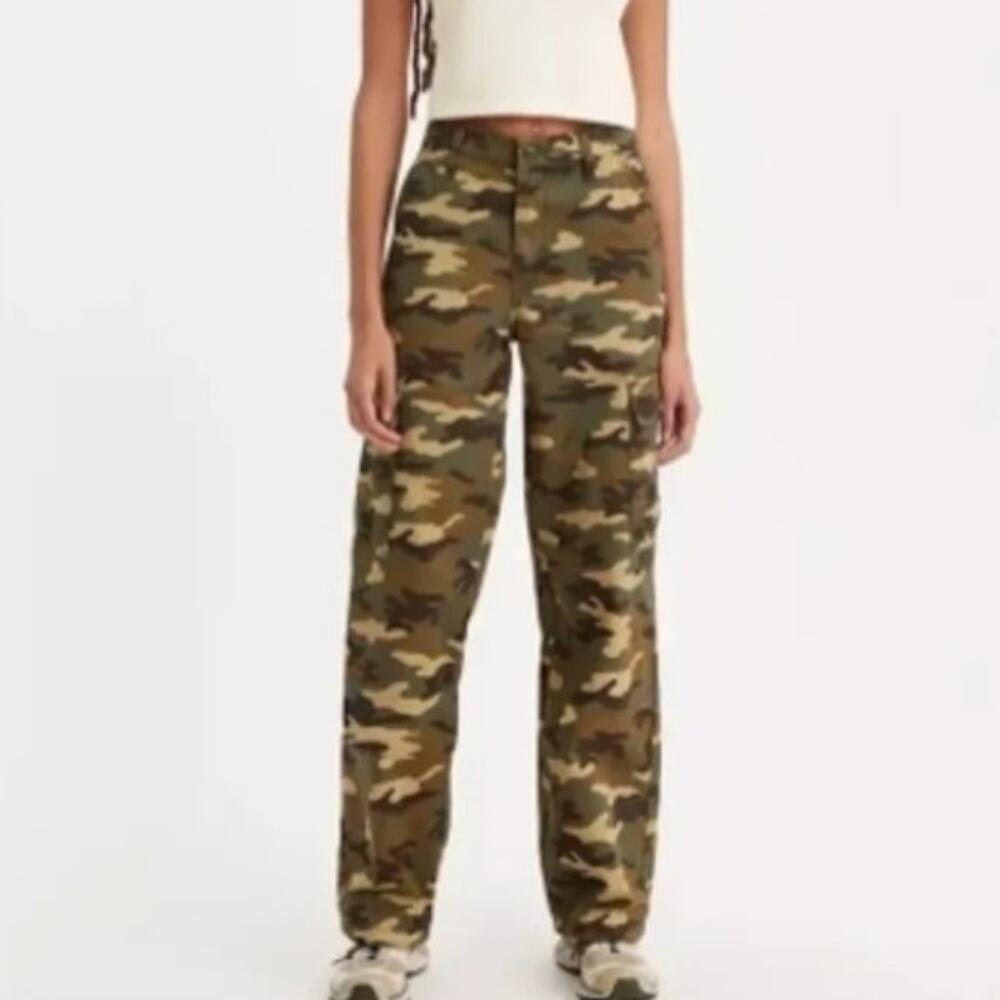 Levi's 94 Baggy Camo Cargo Pants Women 26 Green Brown Y2K Streetwear Utility 90s